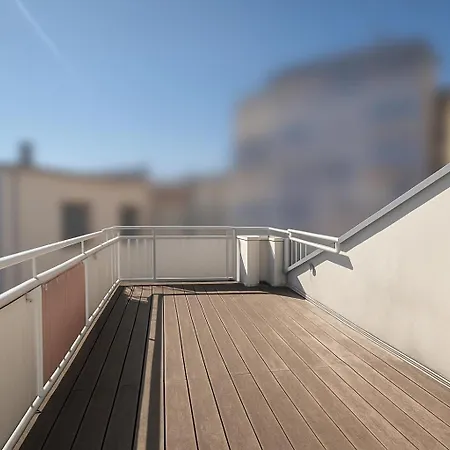 10 Personen * Offenbach am Main